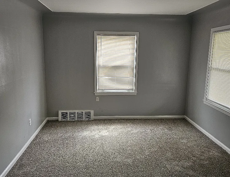3337 S Bassett St — Photo 13