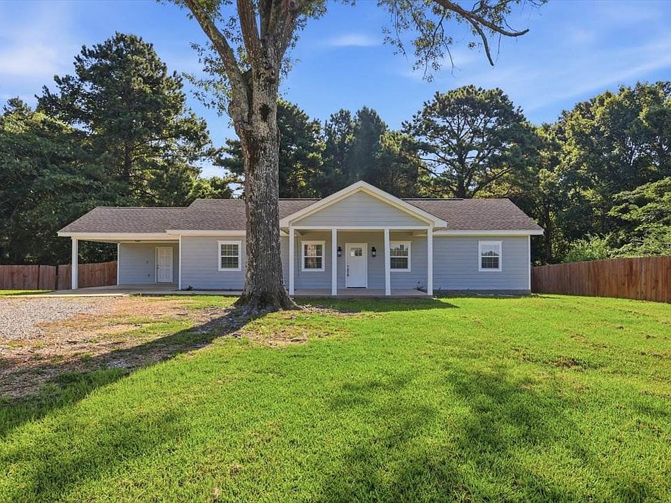 1st image of 526 Andrew Chapel Rd