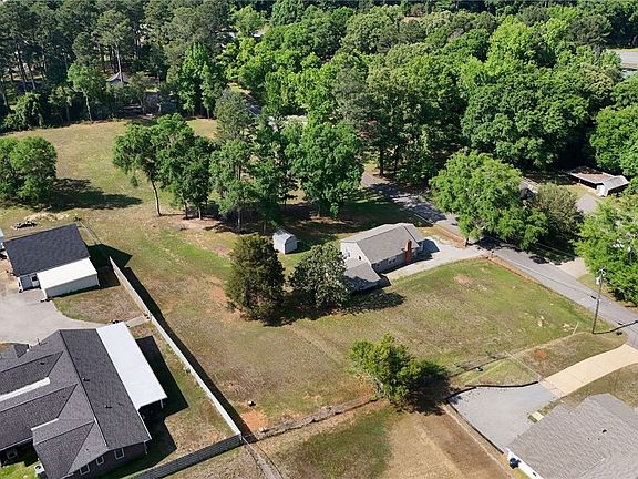 2nd image of 3903 38th Ave