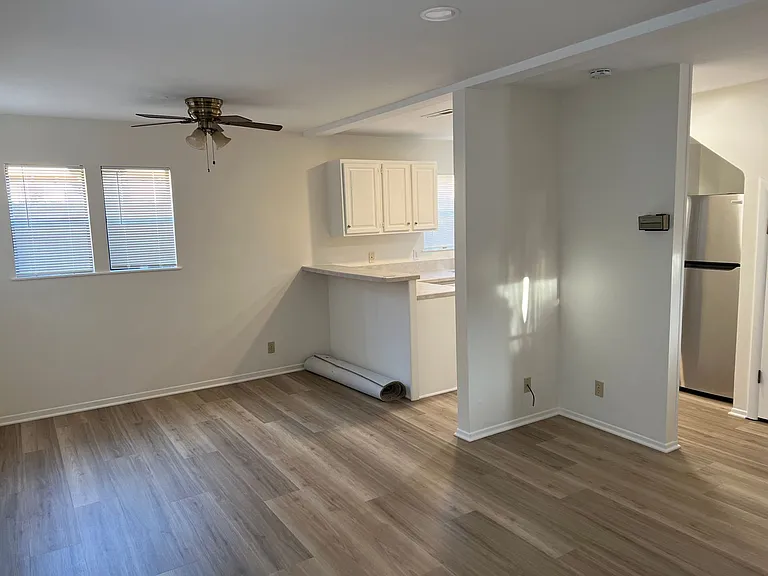 1505 Castillo St — Photo 4
