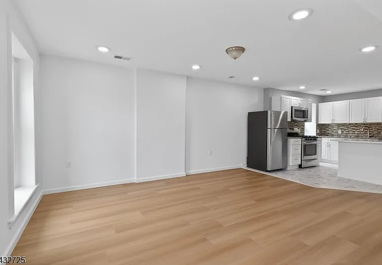 223 Main St #2 — Photo 10