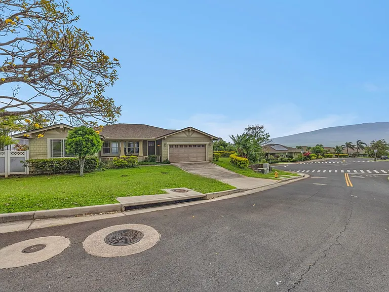 107 Kinohi Loa St — Photo 36