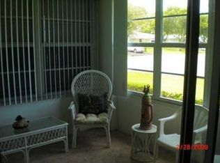 7282 E Oakridge Cir, Lake Worth, FL 33462