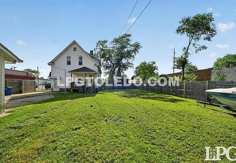 3318 Stickney Ave — Photo 35