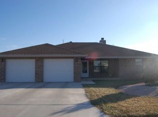 2003 W Cherry St, Portales, NM 88130