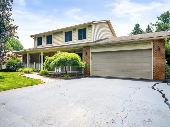 98 Kirkstone Pass, Rochester, NY 14626