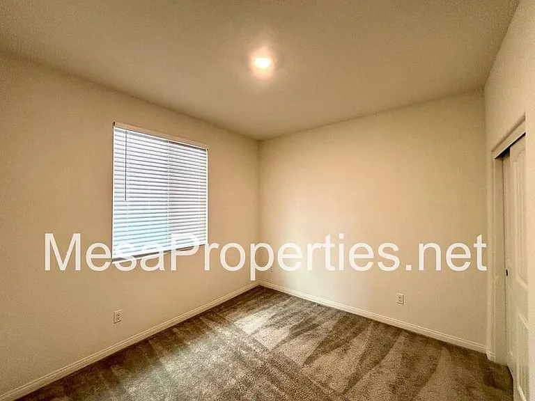 12594 Ava Loma St — Photo 22