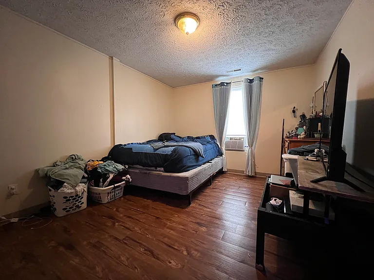 382 Forest Ave — Photo 13