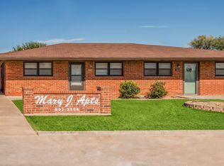 511 W 4th St, Idalou, TX 79329