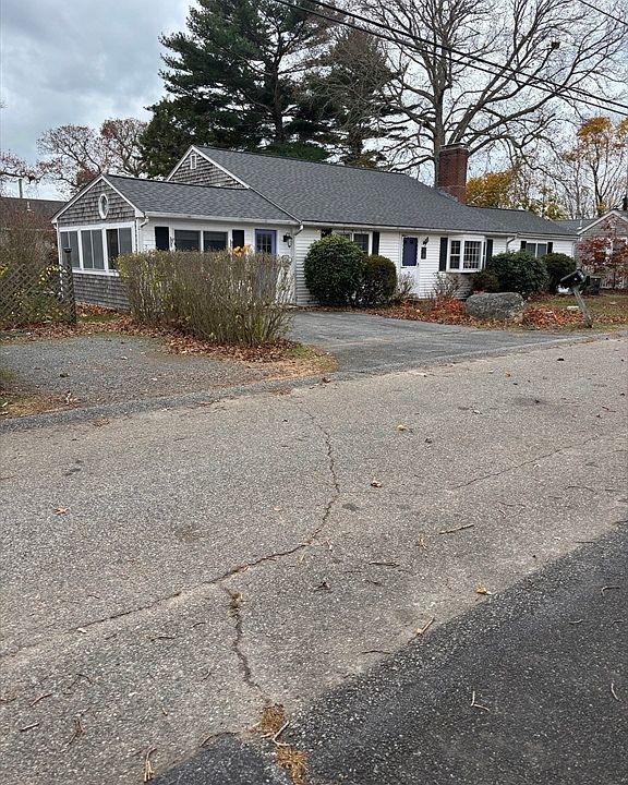 1st image of 74 Hillside Ave