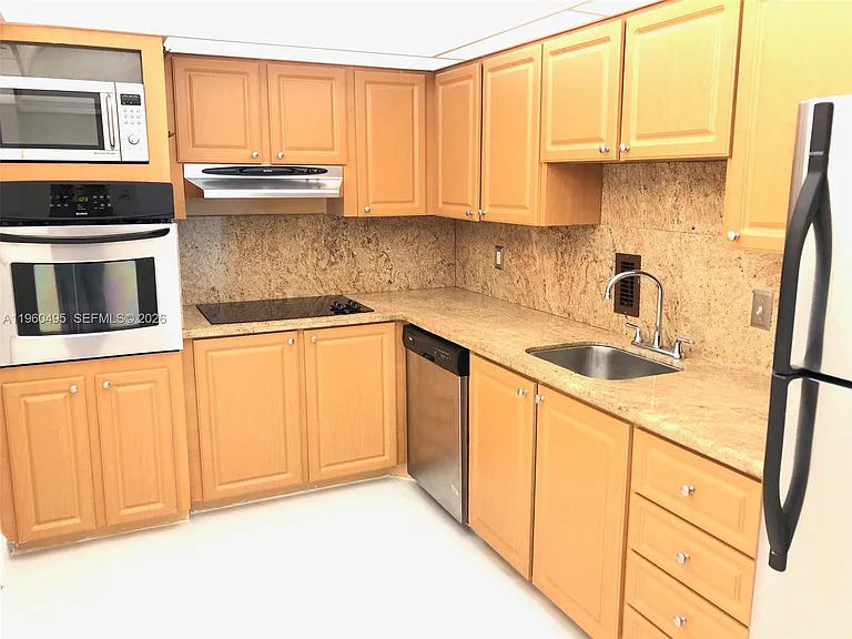 3901 S Ocean Dr #2J — Photo 11