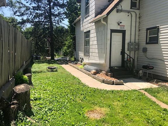 4th image of 675 Magnolia Ave E