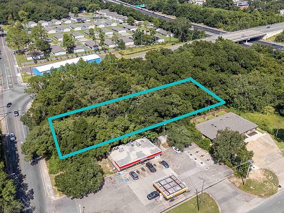 2nd image of 6006 Hilburn Rd