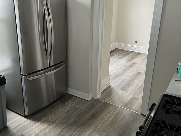 2nd image of 237 Plum St #2
