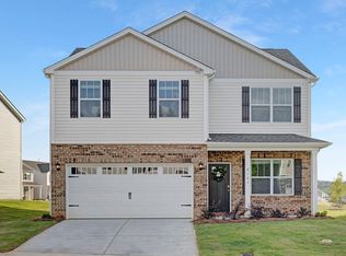 127 Rustling Waters Dr, Mooresville, NC 28117