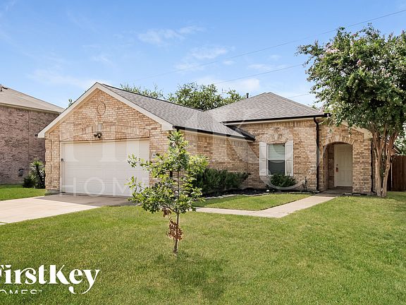2nd image of 1450 Waldrop Dr