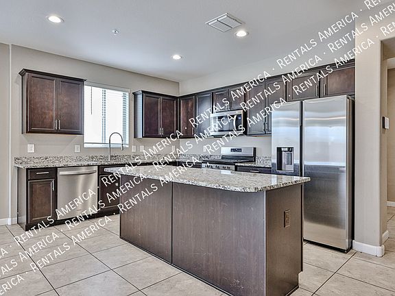 4th image of 30041 W Earll Dr