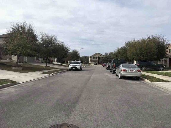 Exterior Neighborhood (street photo)