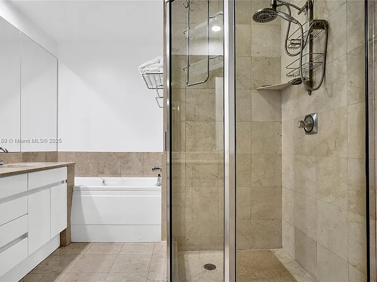 808 Brickell Key Dr #2506 — Photo 17