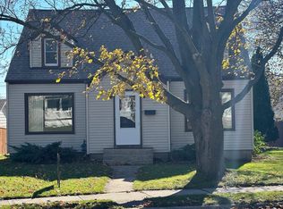 533 W State St, Burlington, WI 53105