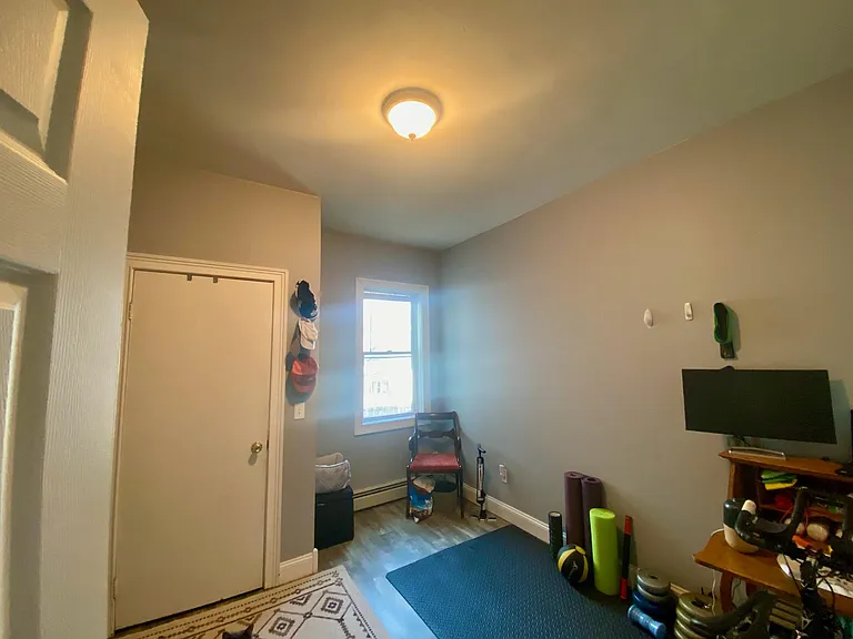173 Orms St #2 — Photo 6