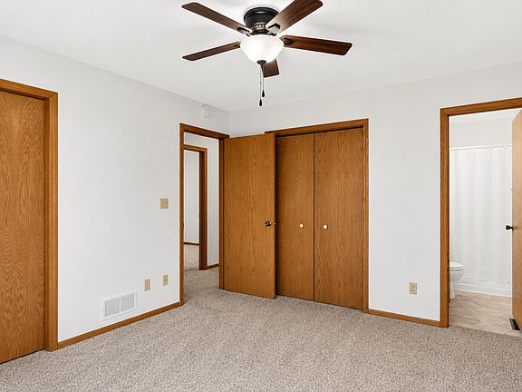 3rd image of 2916 Frank St