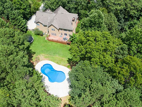 2nd image of 4663 Hartwell Dr