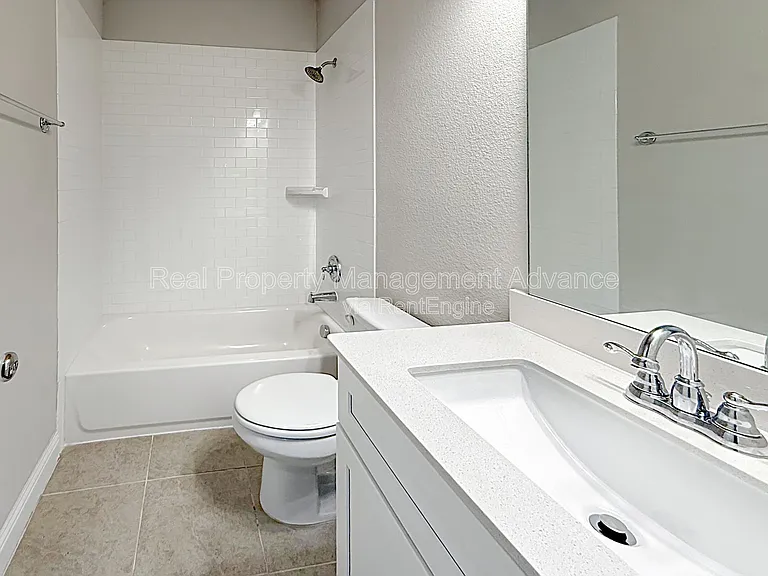 4621 Piedras Lanzar Dr — Photo 11
