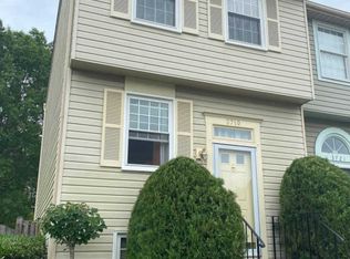 3719 Sudley Ford Ct, Fairfax, VA 22033
