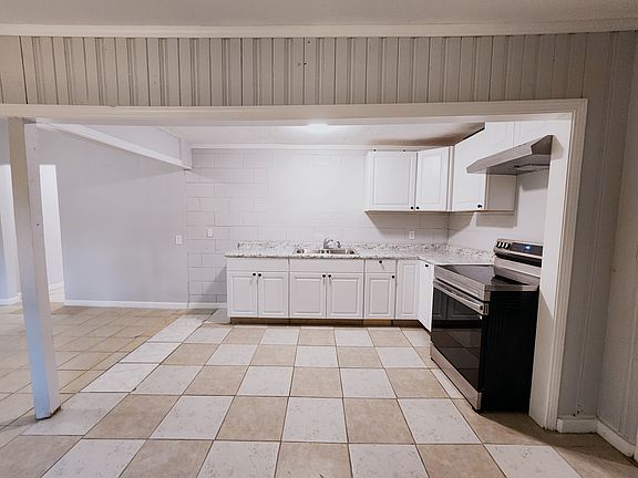 3rd image of 35 Pen Haven Dr #B