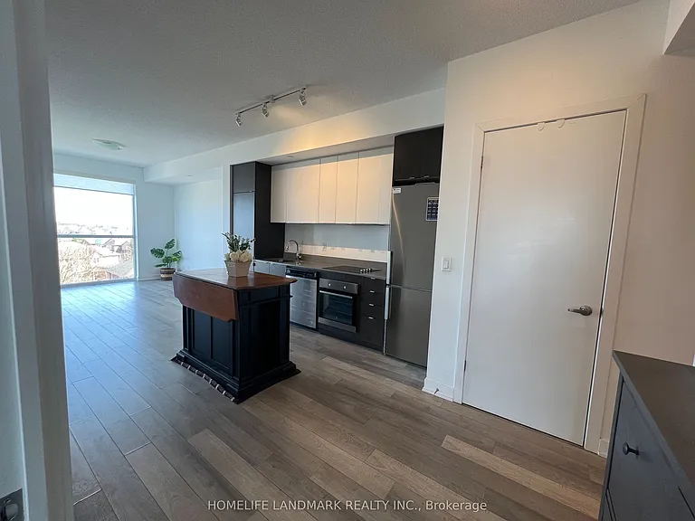 5220 Dundas St #D414 — Photo 14