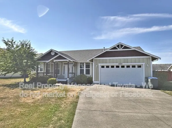 4884 Dory Ct, Blaine, WA 98230