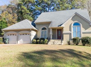 803 William Dr, Opelika, AL 36801