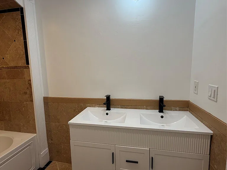 48 Somerset Dr — Photo 22