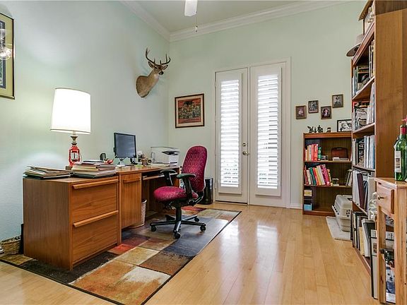 5th image of 361 Southern Hills Dr