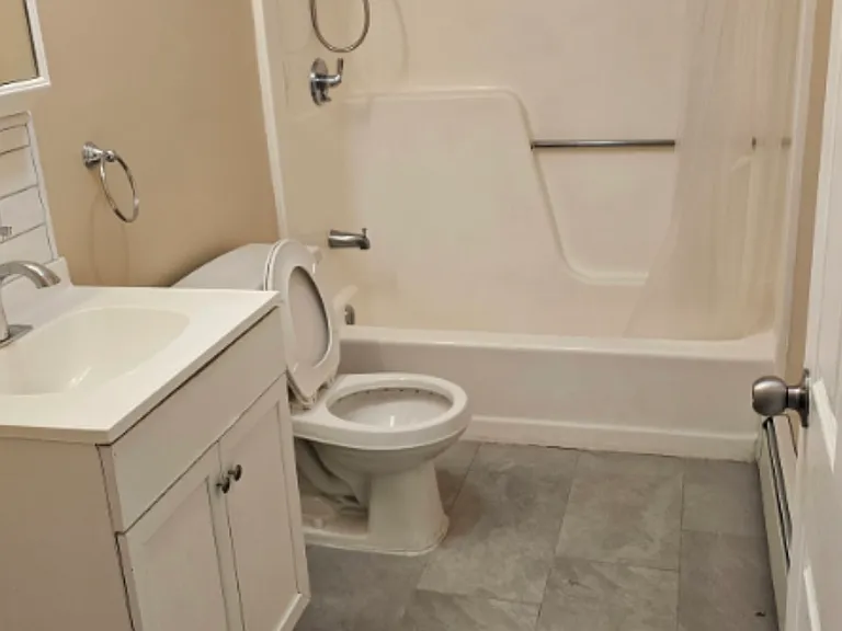 380 Sunset Ave #10 — Photo 7