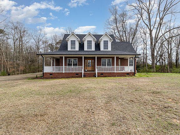 2nd image of 155 Dogwood Hill Ln