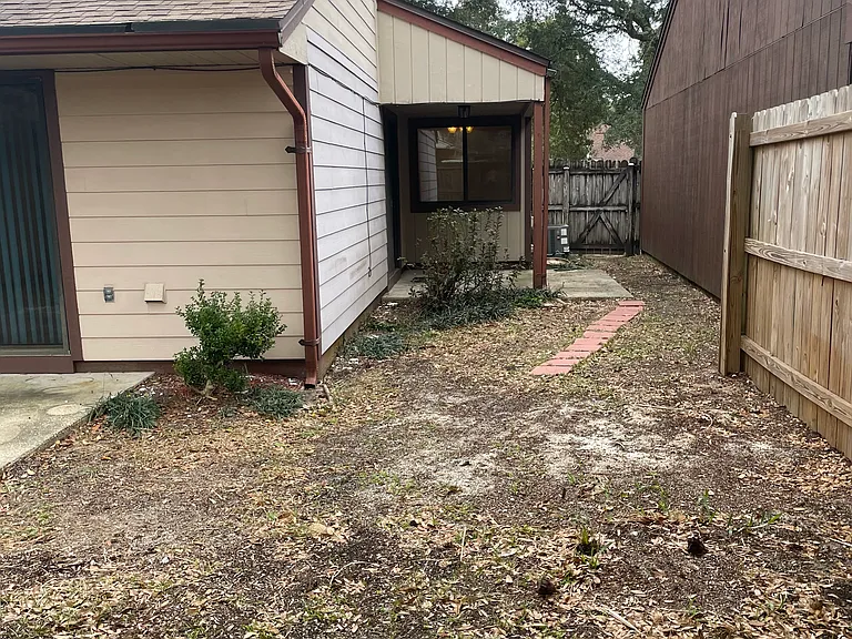 1018 Alderwood Way — Photo 14