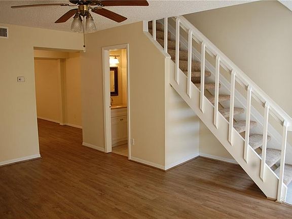 2nd image of 16018 Dawnview Dr
