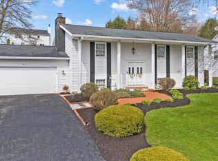 804 Walnut Dr, Ellwood City, PA 16117