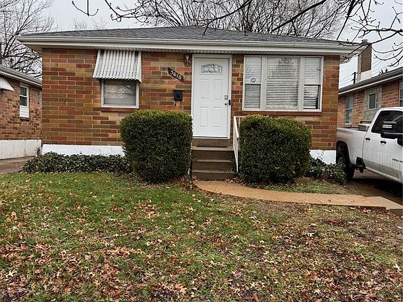 2nd image of 5610 Leona St