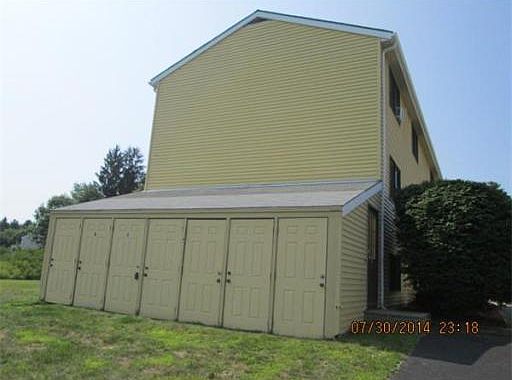 3rd image of 124 Charlton St APT G