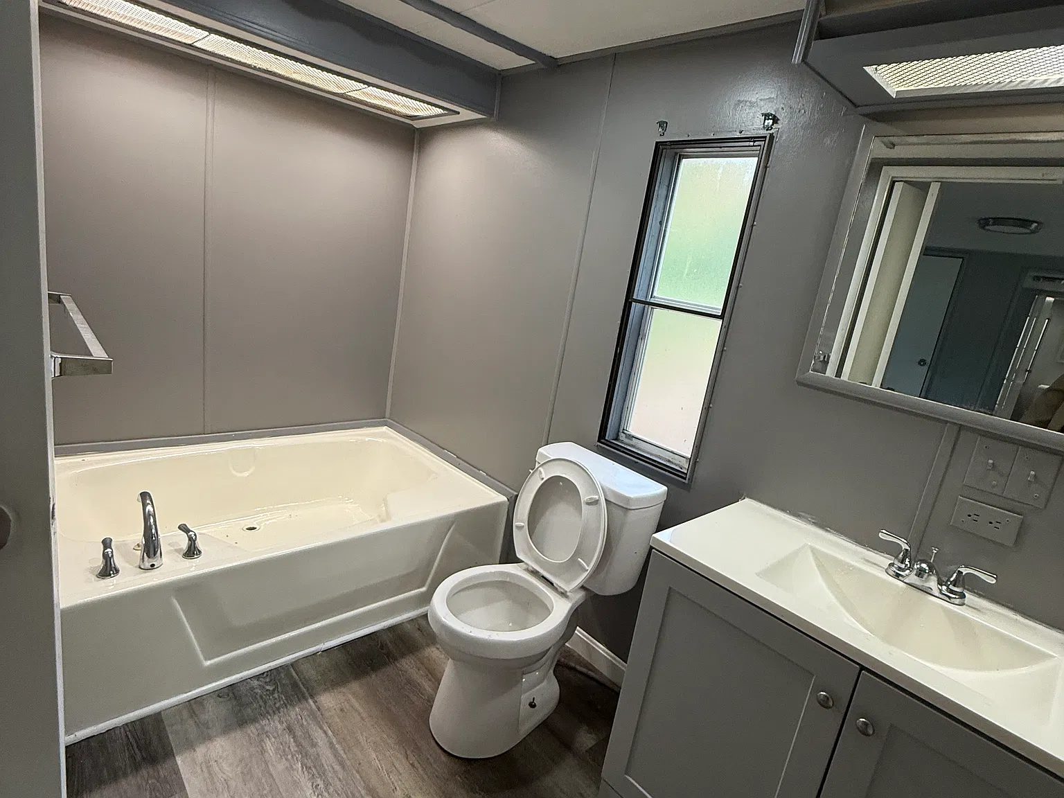 2 bed, 850 sqft, $1,850 — Photo 4
