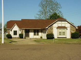 6874 Greenbark Dr, Memphis, TN 38115
