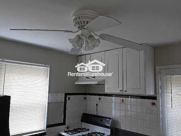 4th image of 7509 Calvin Ave