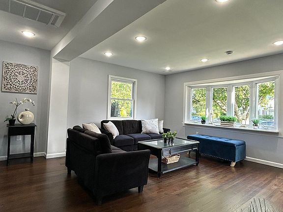 4th image of 1807 Milton Avenue