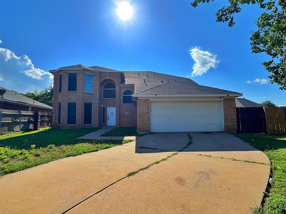 1st image of 3944 Silver Springs Dr
