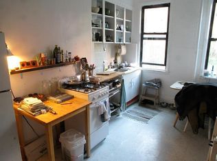 125 McGuinness Blvd APT 1L, Brooklyn, NY 11222