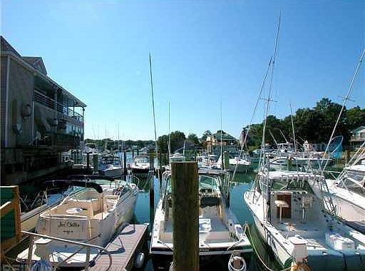 Location right beside Rudee's Inlet