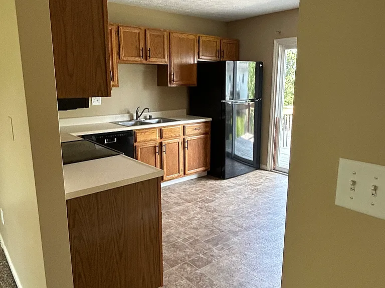 3381 Northway Dr — Photo 7